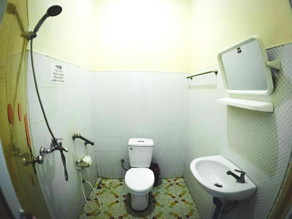 Pinlon Pann Motel Mawlamyine Kültér fotó